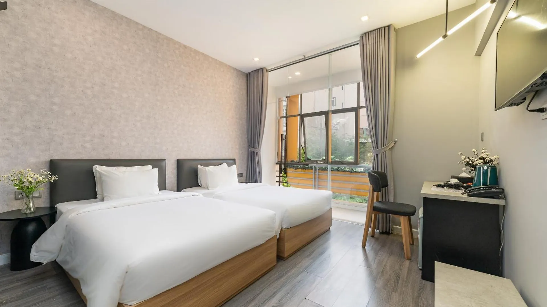 The Hotel Nicecy Хошимин